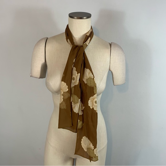 Brown Floral Rectangular Scarf White Green - Picture 3 of 7